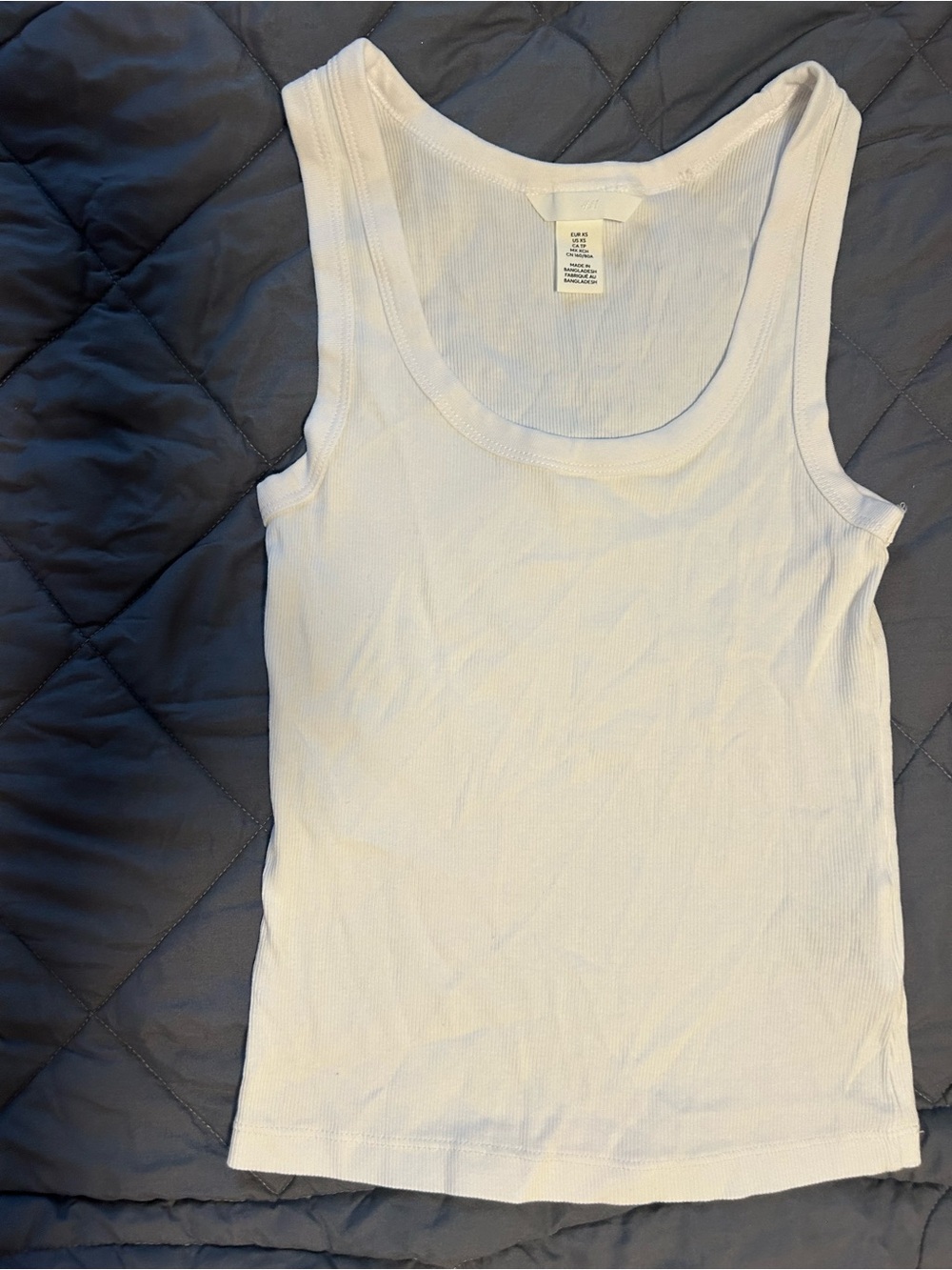 H&M White Ribbed Tank Top - Scoop Neck